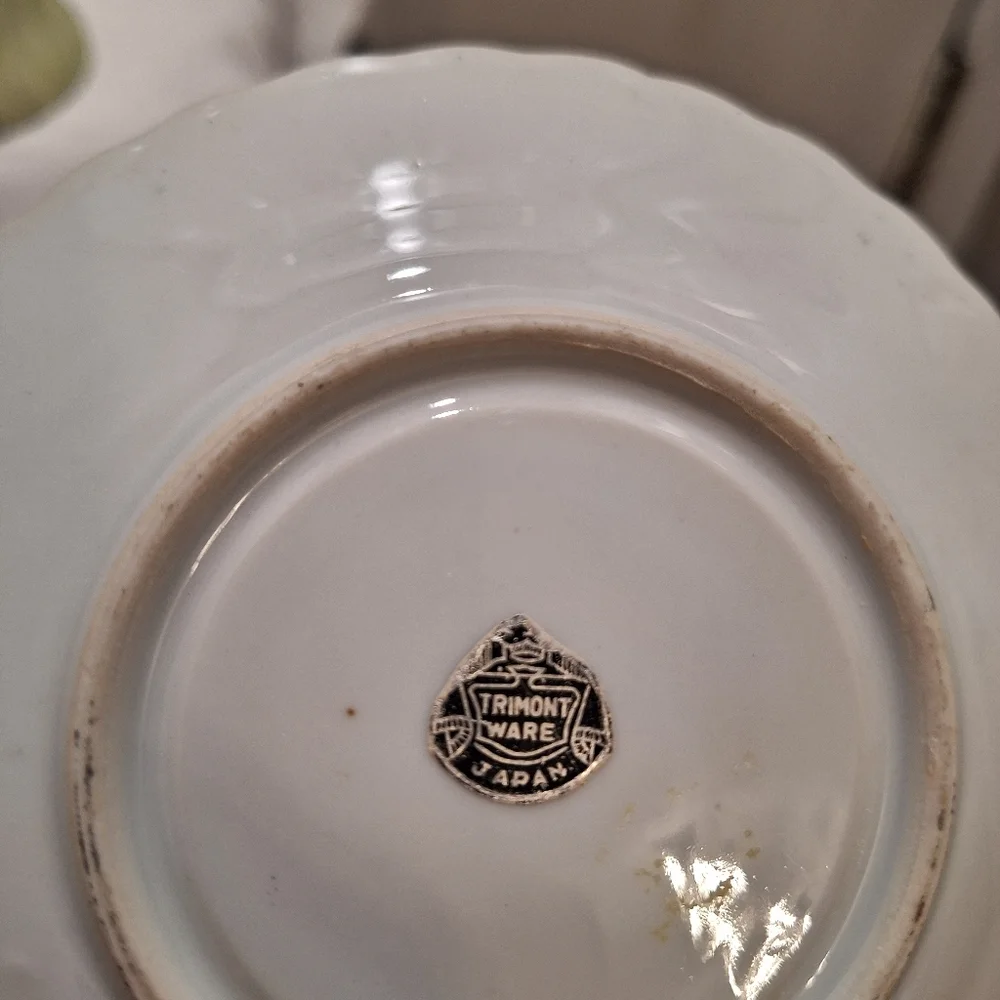 Trimont Ware Japan,and Vintage Daffodils, Cup &  Saucers